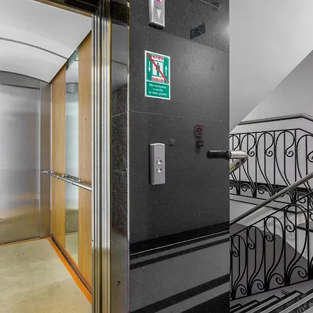 Hvile 117a - Prywatne Miejsce Parkingowe